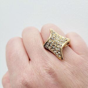 Brand New Gold Plated Star Rhinestone Ring Size: 7 US